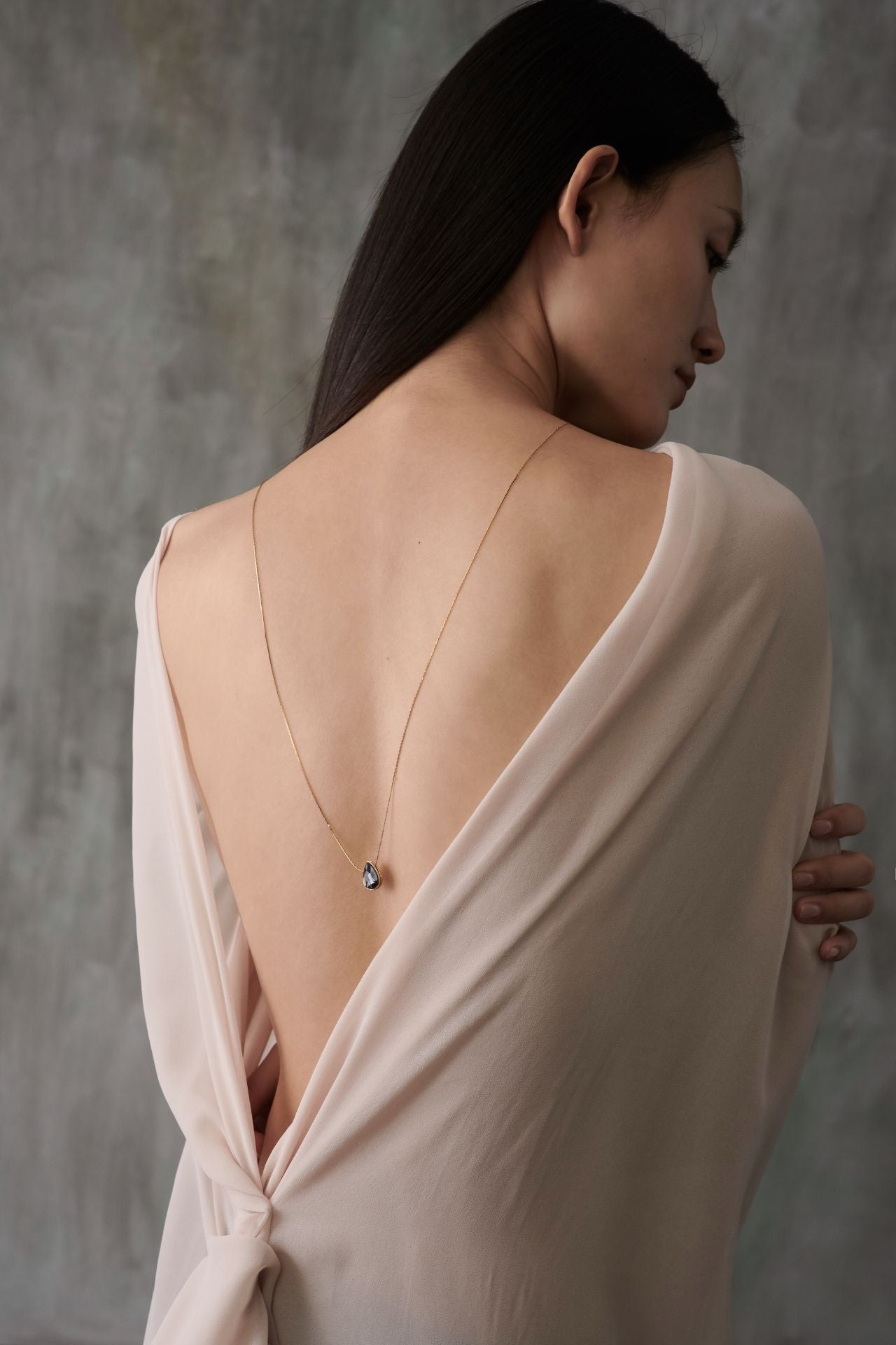 Light and Shadow Necklace