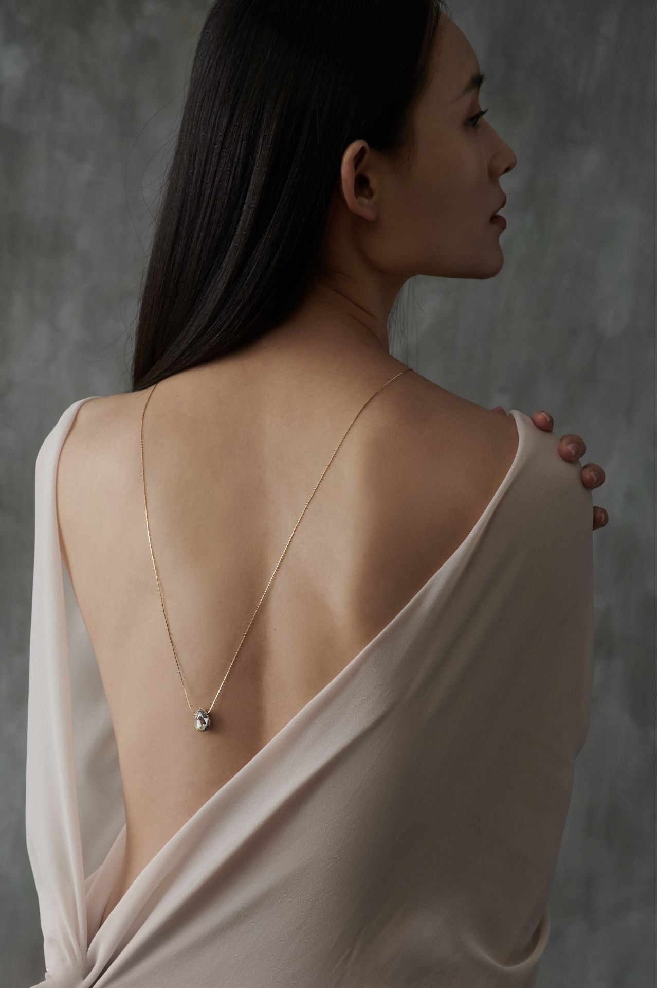 Light and Shadow Necklace