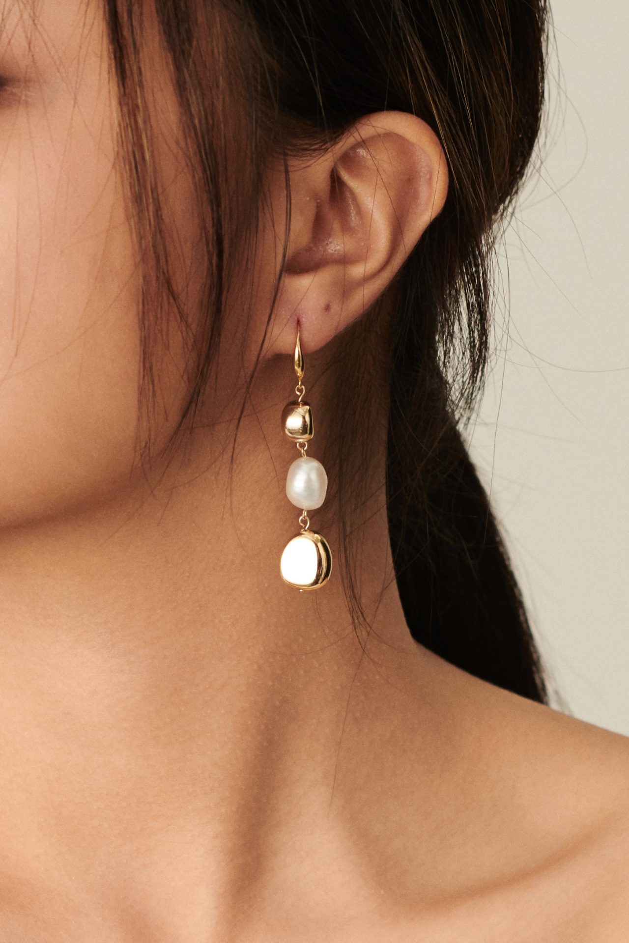 Stone with Pearl Earrings