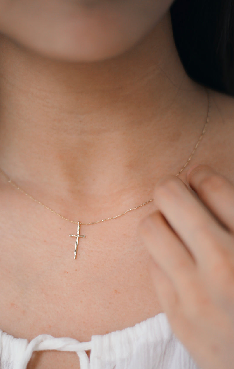 Simply Cross Necklace