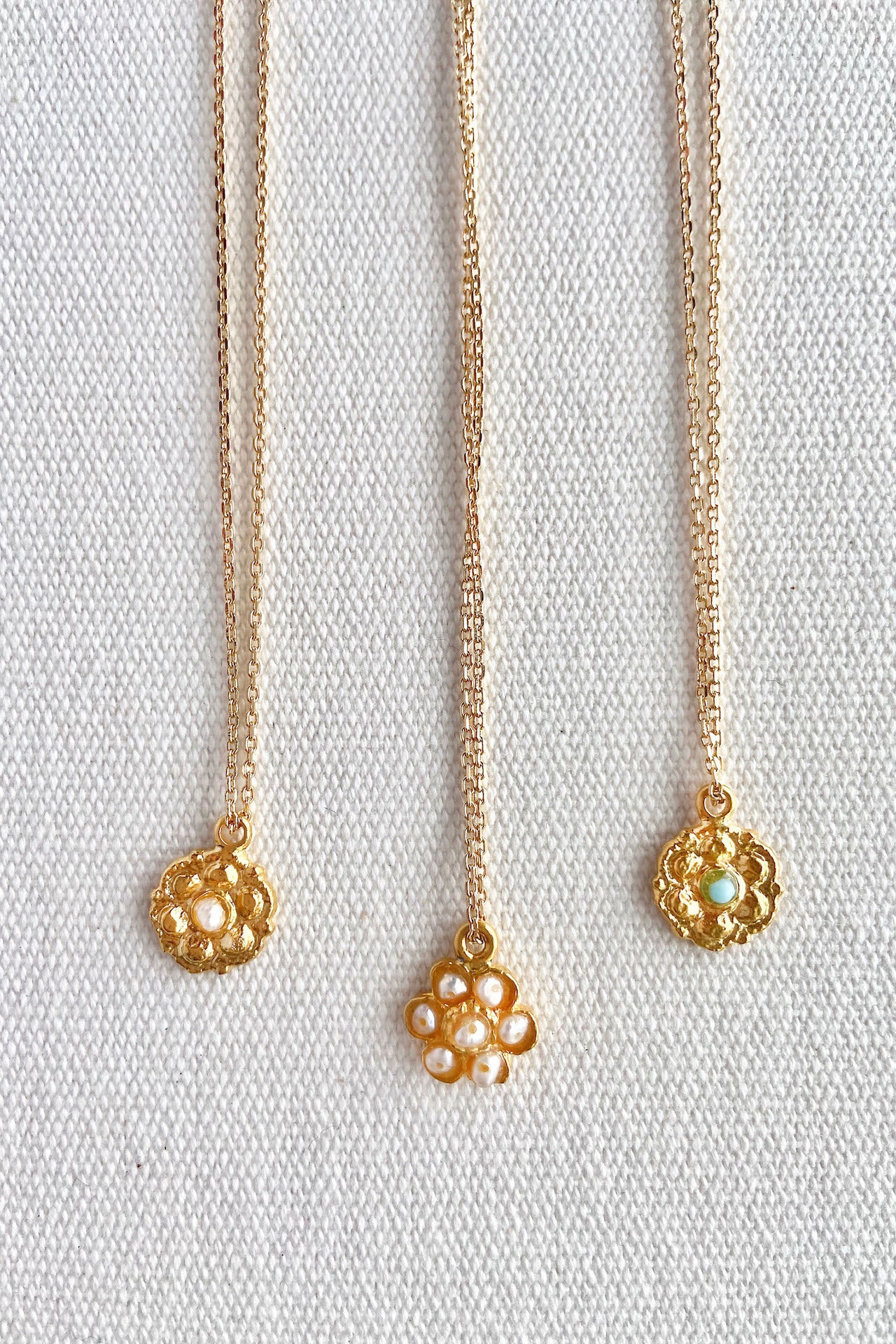 Round Flower Necklace