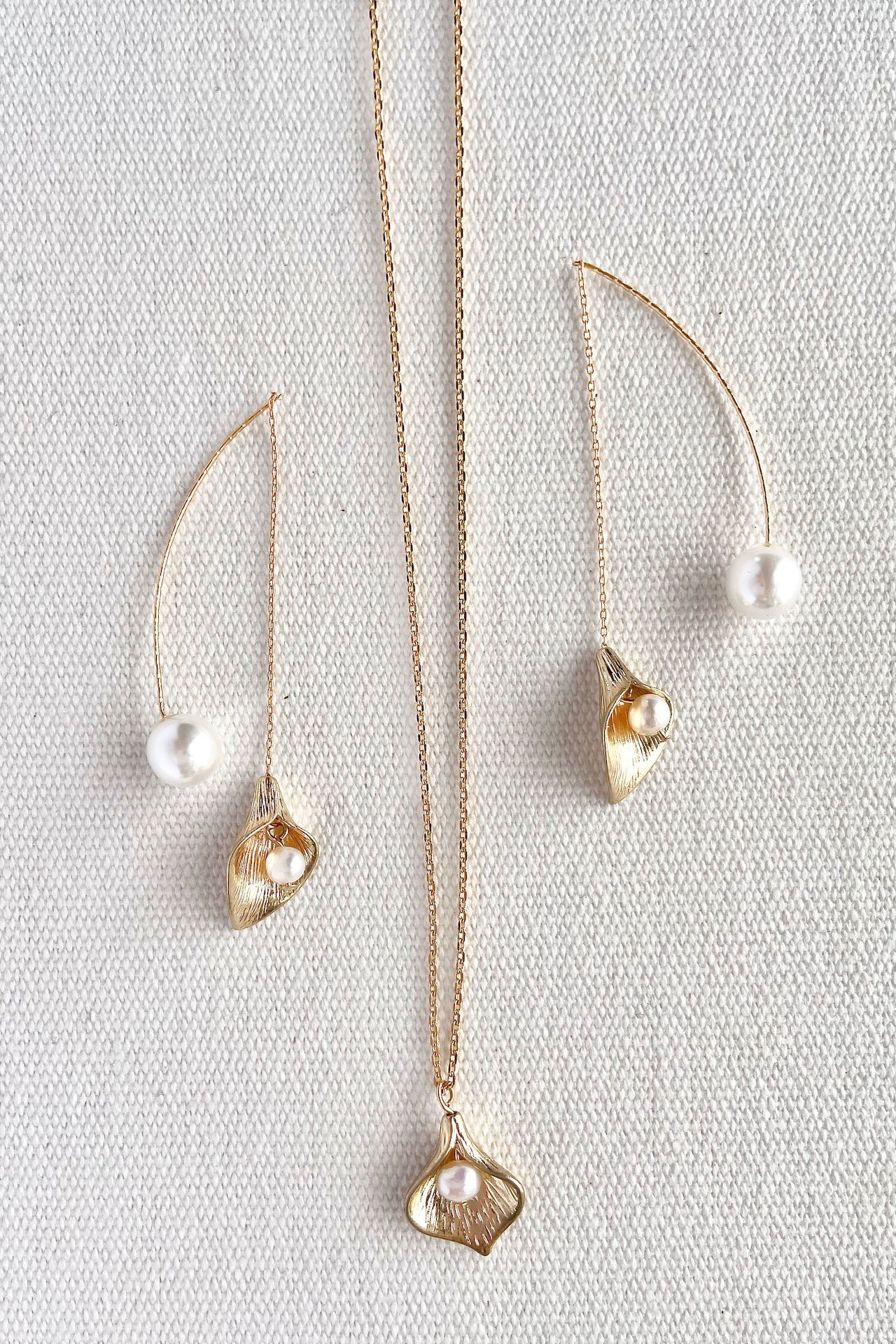 Calla Lily Necklace