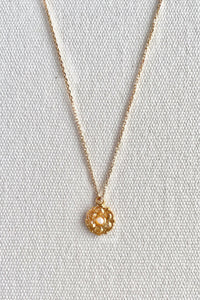 Round Flower Necklace