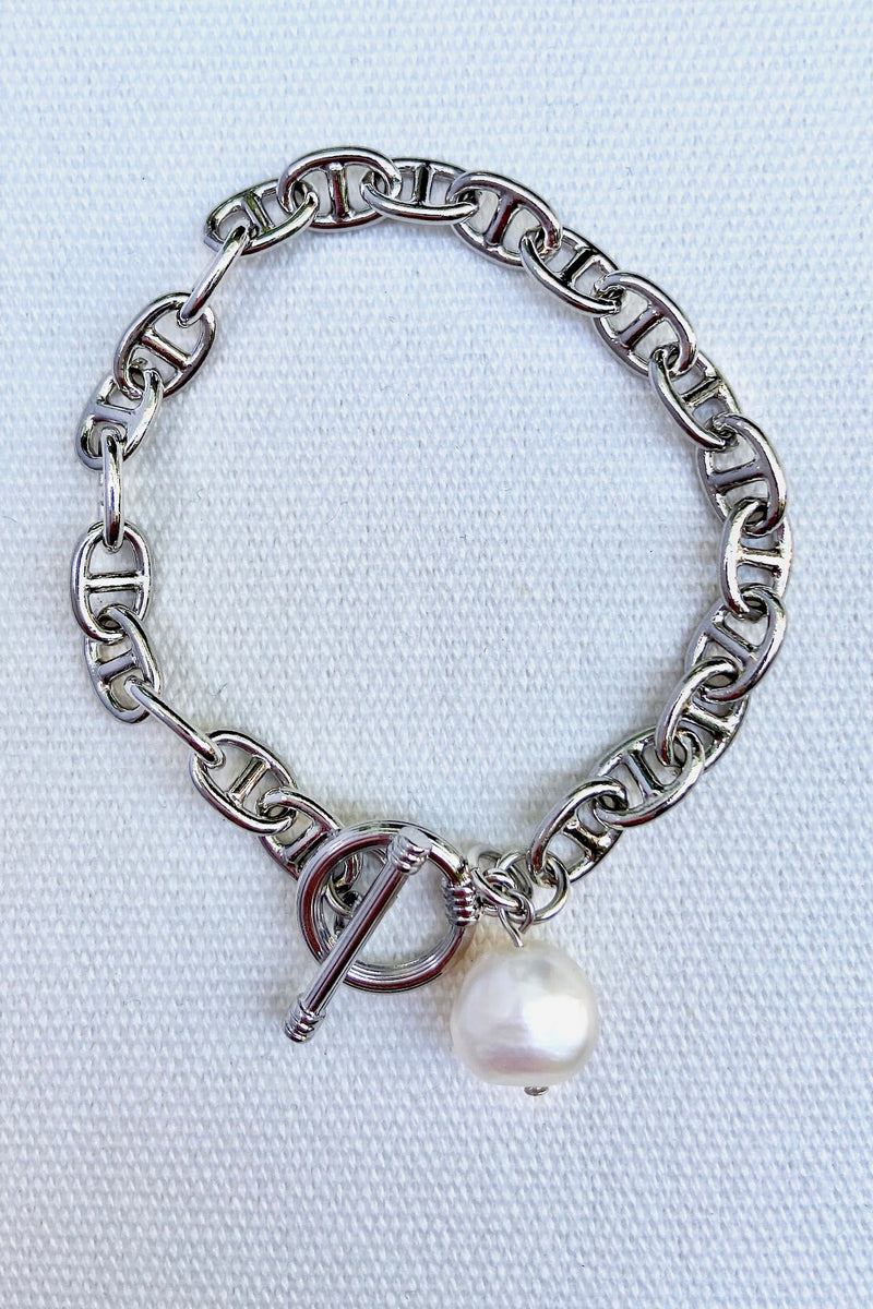 Break-the-Chain with Pearl Bracelet